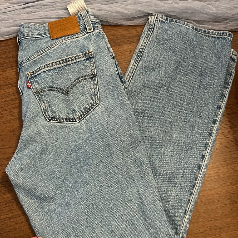 Levi's loose straight Jean size 26
